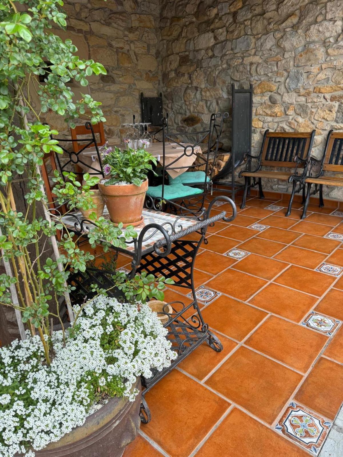 Bed and Breakfast La Venta De Quijas Exterior foto