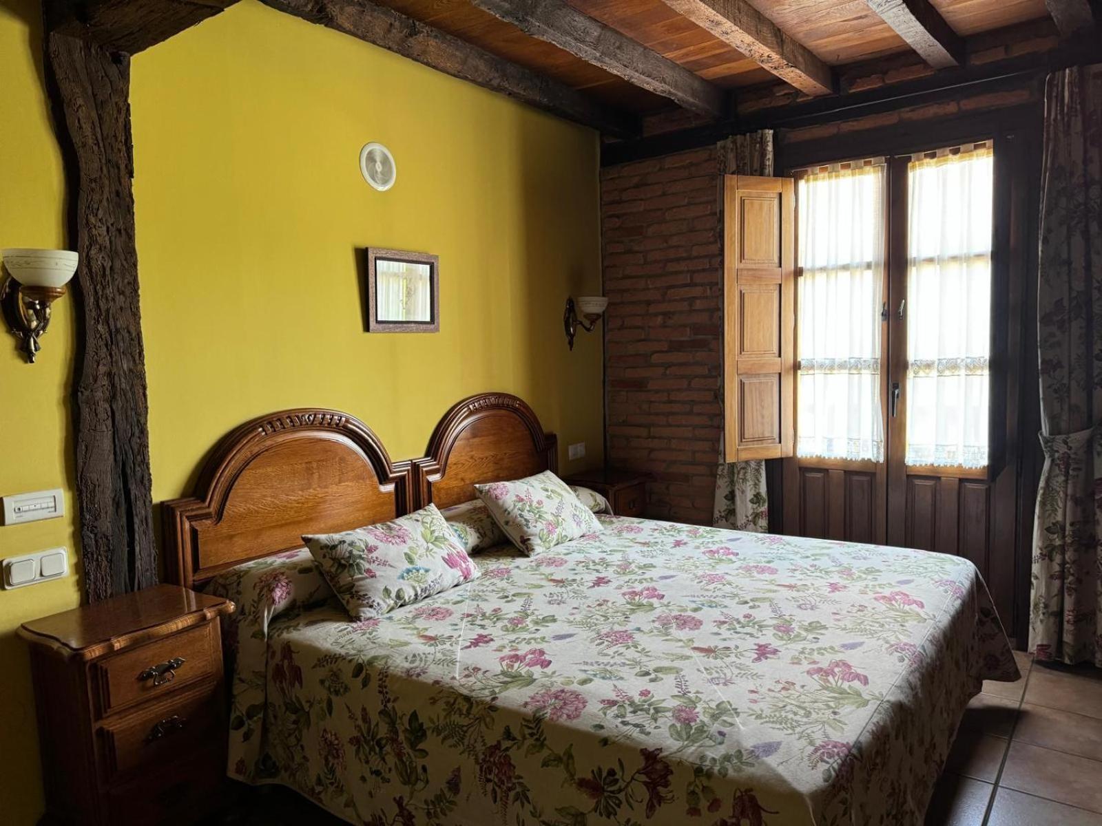 Bed and Breakfast La Venta De Quijas Exterior foto